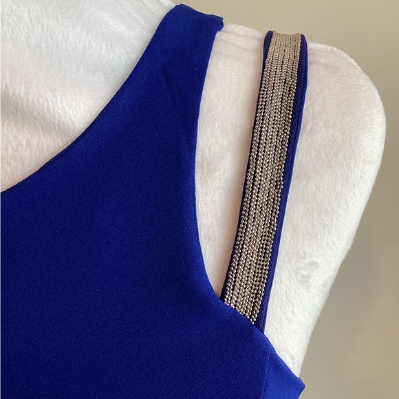 Woman’s blue dress - Picture 6 of 10